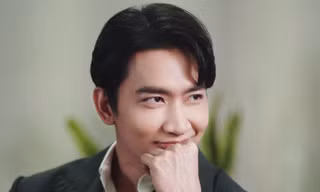 'Nam thần màn ảnh’ Võ Cảnh run rẩy, mặt đỏ và toát mồ hôi khi ‘khóa môi’ nữ diễn viên đình đám này