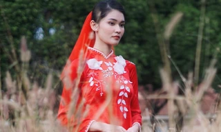 Lộ ảnh mặc đồ cưới khóc 'cạn nước mắt' của Á hậu Thùy Dung làm netizen không khỏi 'đoán già đoán non'