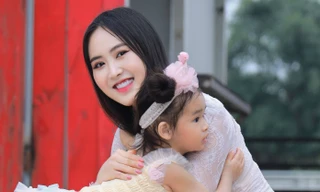 Á hậu Trúc Ny tái xuất làng thời trang sau 3 năm, chia sẻ về bộ ảnh 'Em bé Hà Nội' của con cưng, mừng Đại lễ 30/4