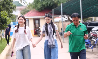 'Visual bất chấp cam thường' của 'hai ái nữ hot nhất V-biz' khiến dân tình 'xao xuyến' 