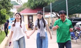 'Visual bất chấp cam thường' của 'hai ái nữ hot nhất V-biz' khiến dân tình 'xao xuyến' 