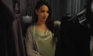 'Cặp đôi dì cháu hot nhất Vbiz' bất ngờ 'đối đầu' nhau khiến dân mạng 'bật ngửa'