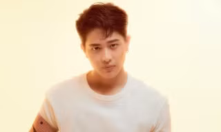 Cận cảnh vẻ điển trai của 'soái ca gen Z' từng là chàng trai tự ti về ngoại hình