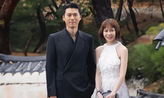 Hyun Bin hiếm hoi xuất hiện gây chú ý khi 'sánh đôi' bên ‘nàng Hậu’ Việt nổi tiếng về độ giàu có