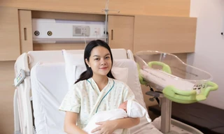 'Nữ hoàng nhạc ballad Việt' đã sinh con, dân tình 'soi' ngay bạn trai đại gia giấu mặt đã lộ diện