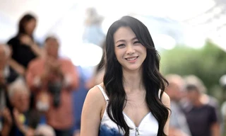 Nữ minh tinh suýt mất cả sự nghiệp vì 'cảnh nóng', bất ngờ tái xuất đầy quyến rũ tại LHP Cannes 2022