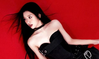 Suni Hạ Linh đầy khác biệt với phong cách rực rỡ, được fan Trung khen hết lời