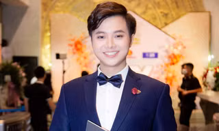 'Truy tìm' danh tính nam MC điển trai dẫn Esports ở SEA Games 31, khiến fans quốc tế khen hết lời