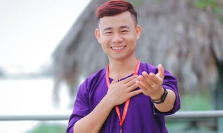 Hot TikToker hướng dẫn viên du lịch ‘Thúy Liễu’ với loạt video kể chuyện vạn người mê