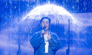 Xứng danh ‘thánh vocal V-pop', Trung Quân hát live ‘nuốt đĩa’ nhưng chiếm ‘spotlight’ lại là nhân vật đặc biệt này