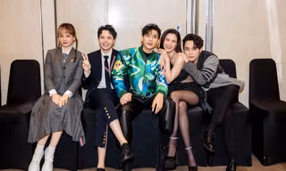 Hari Won lộ diện sau tin đồn ly hôn nhưng chưa 'sốc' bằng việc Trịnh Thăng Bình nắm chặt tay Isaac