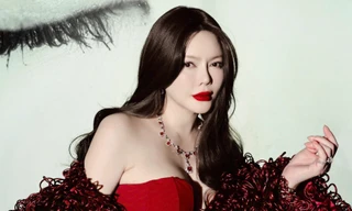 'Mỹ nhân không tuổi' Lý Nhã Kỳ khoe loạt ảnh Giáng sinh đẹp tựa nữ thần