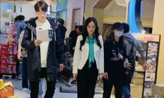 Sánh đôi Hứa Khải mà như chị em trong phim mới, Dương Mịch đã quá tuổi để đóng ngôn tình?