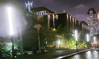 Khách sạn Top Hotel Hữu Nghị. Ảnh: M.Đ