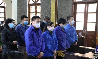 Các bị cáo tại toà. Ảnh: N.L