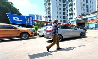 Bãi xe Đỗ Hữu Tín bị triệt xoá. Ảnh: N.B