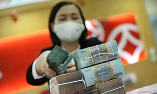 Kinh tế đầu năm 2024 còn khó khăn nên ảnh hưởng đến việc trả nợ ngân hàng của doanh nghiệpẢnh: Như Ý