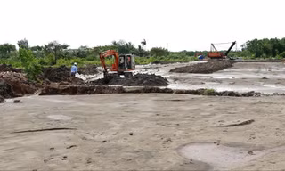 Dự án đường cao tốc tại Đồng bằng sông Cửu Long chậm tiến độ vì thiếu vật liệu xây dựng (ảnh minh họa) 