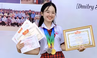Em Uyên và các thành tích đạt được trong học tập