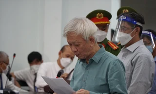 Bị cáo Nguyễn Chiến Thắng đọc lời sau cùng trước khi toà nghị án Ảnh CÔNG HOAN