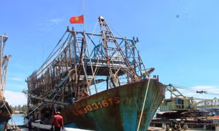 Tàu cá xa bờ ở Quảng Nam gặp khó khăn