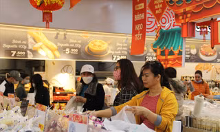 Các siêu thị ở Đà Nẵng tấp nập khách sắm Tết, sức mua hàng vượt kỳ vọng Ảnh: Giang Thanh
