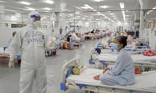 Tập trung kiểm soát nguồn lây để kéo giảm số ca mắc mới, giảm nhanh số ca tử vongẢnh: Long Phạm