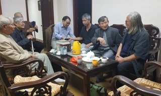 GS Lê Mạnh Thát với khách mời