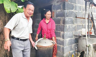 “Em bé Bảo Ninh” phụ vợ làm việc nhà 