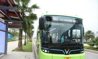 Xe buýt điện chạy thử nghiệm, chờ ngày lăn bánh trên đường Hà Nội 