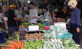Giá hàng hóa 'nhảy múa' theo giá xăng