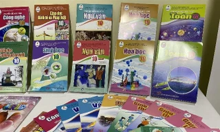 Năm học tới, học sinh lớp 10 các trường THPT sẽ thực hiện chương trình, SGK mới