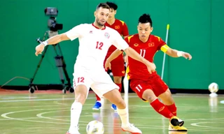 Đội tuyển futsal Việt Nam (áo đỏ) sẽ tái lập kỳ tích giành vé dự World Cup? ảnh: AFC