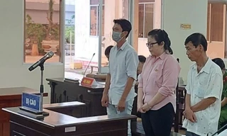 Nhờ người giả chữ ký của chồng để lừa đảo