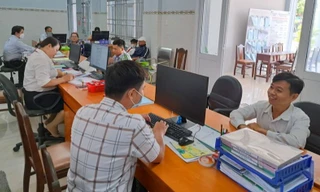 Trả lương tháng 2 cho viên chức, người lao động trước Tết 