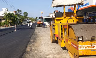 Tai nạn hy hữu, người đàn ông bị xe lu ép tử vong