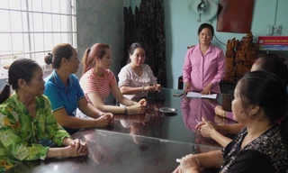 Hội chị em làm giàu nhờ hùn vàng 