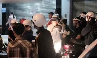 Bộ Công an kiểm tra một tiệm vàng ở Cà Mau