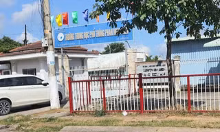 Kiểm điểm hiệu trưởng bị tố thu chi sai quy định