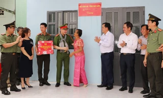 Bạc Liêu trao 700 căn nhà kiên cố cho hộ nghèo, cận nghèo
