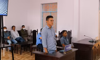 Hai năm tù cho người đàn ông 'nhốt' cán bộ ở Bạc Liêu