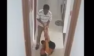 Khởi tố đối tượng dùng cây gỗ đánh dã man người phụ nữ trong khách sạn ở Cà Mau