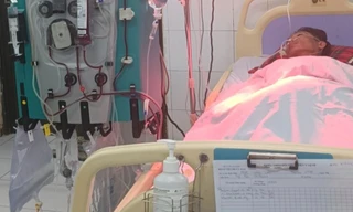 Nhậu 3 ngày liên tục, người đàn ông ở Cà Mau hôn mê, phải thở máy