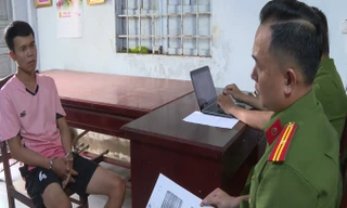 Bắt kẻ dùng 'vật giống súng' gây thương tích cho cán bộ xã 