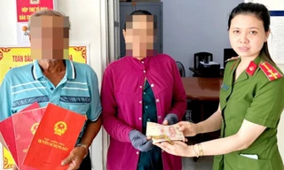 Tài xế xe buýt trả lại 3 sổ đỏ, tiền và vàng cho người đánh rơi