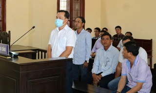 Hai cựu chủ tịch xã lãnh án vì tham ô tài sản