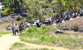 Khen thưởng công an, người dân truy bắt 2 kẻ cướp tài sản giữa ban ngày