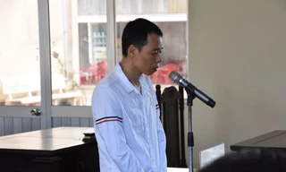 Đâm đồng nghiệp đang ngủ, lĩnh 12 năm tù