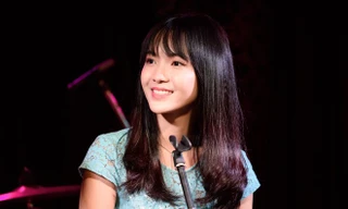 Jang Mi được khán gải yêu mến qua các bản bolero ngọt ngào. 