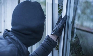 Nhà của kẻ trộm bị ăn trộm